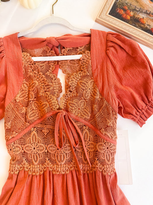 Crochet lace bodice and tie front detail
