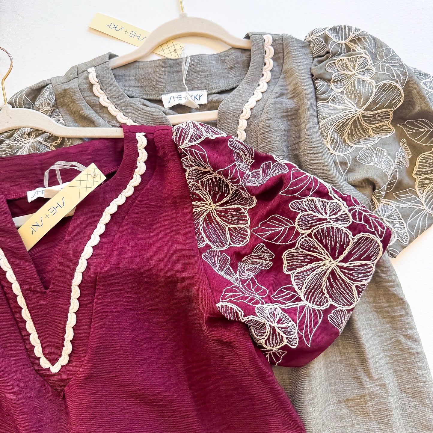 Autumn Lace Affair - Short Embroidered Puff Sleeve Woven Top With Neck Trim Lace Detail