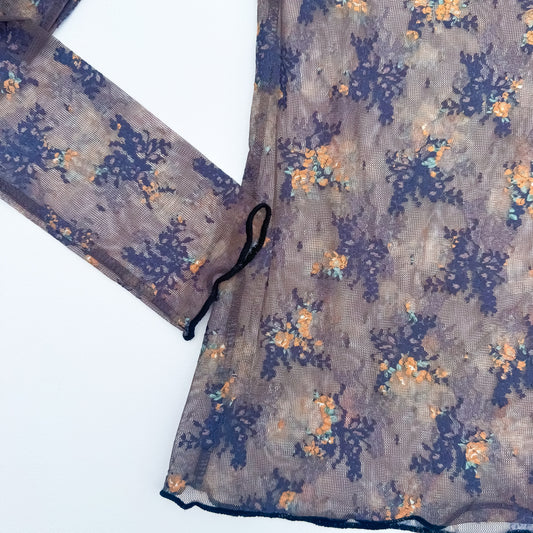 Floral mesh top lettuce edge cuff detail
