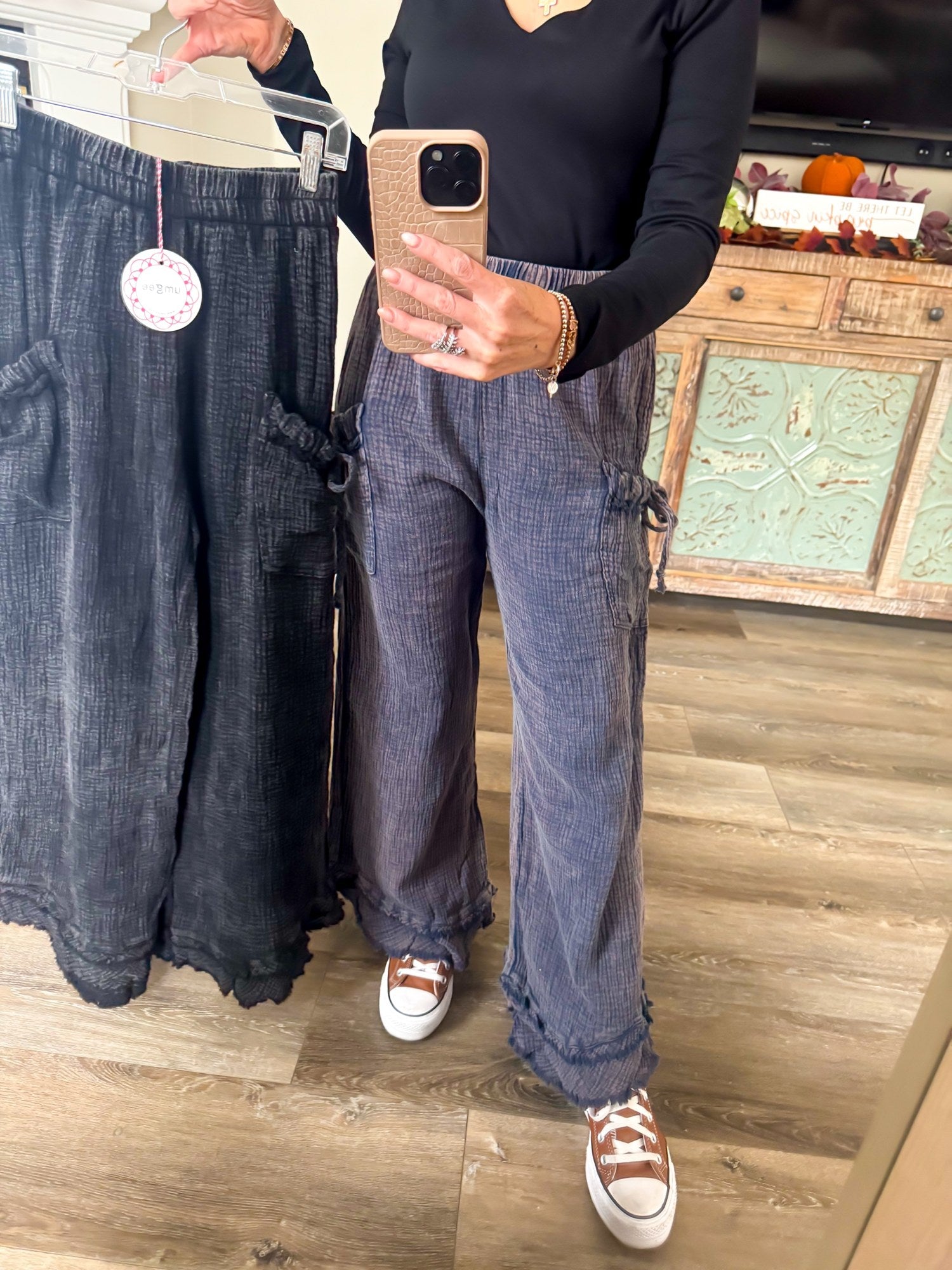 Gauze cargo pants ruffle pocket and hem detail