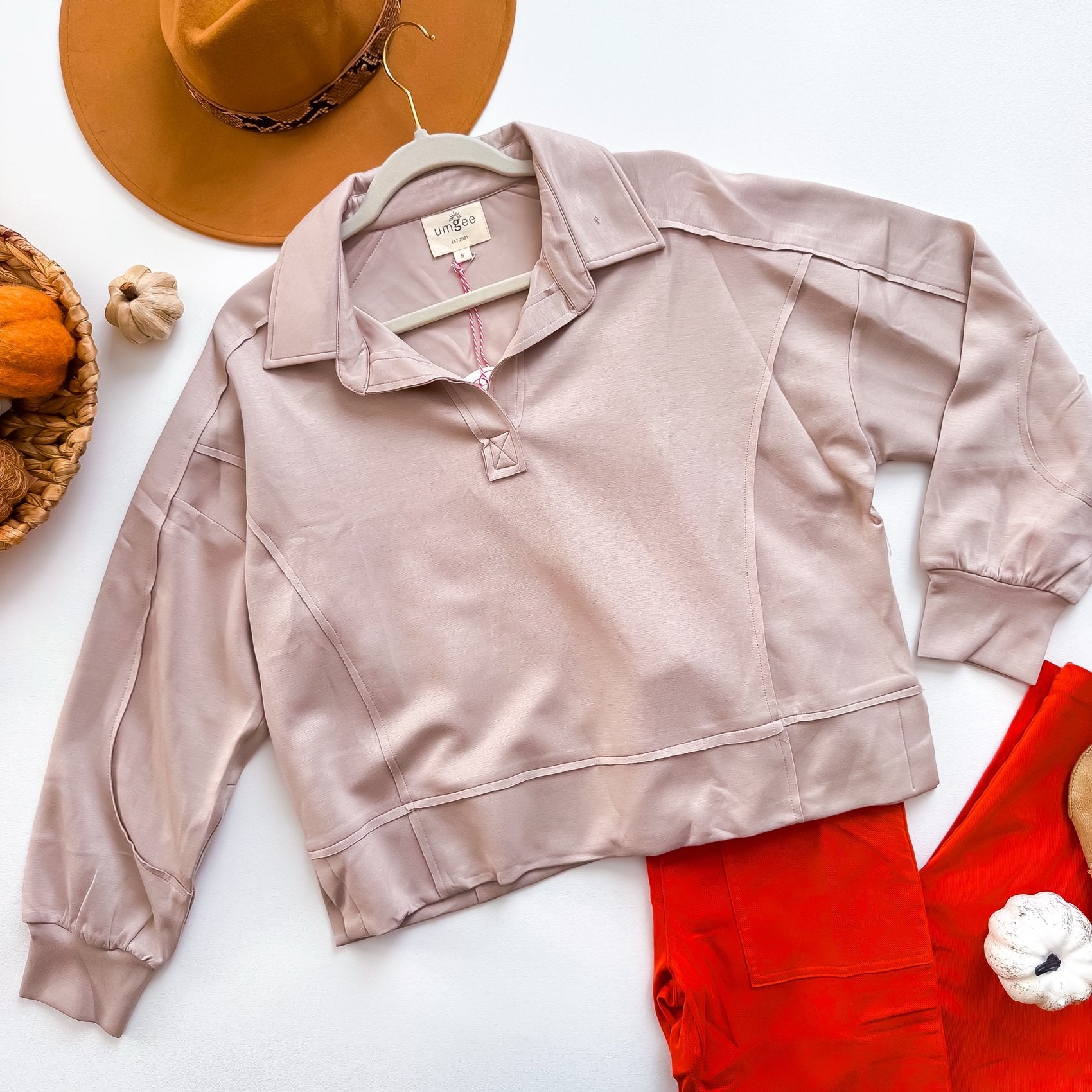 Umgee taupe seamed collar polo pullover